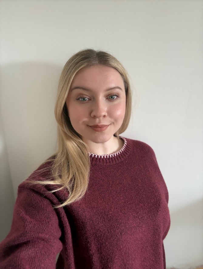 Lucy account manager at Social Buzzing