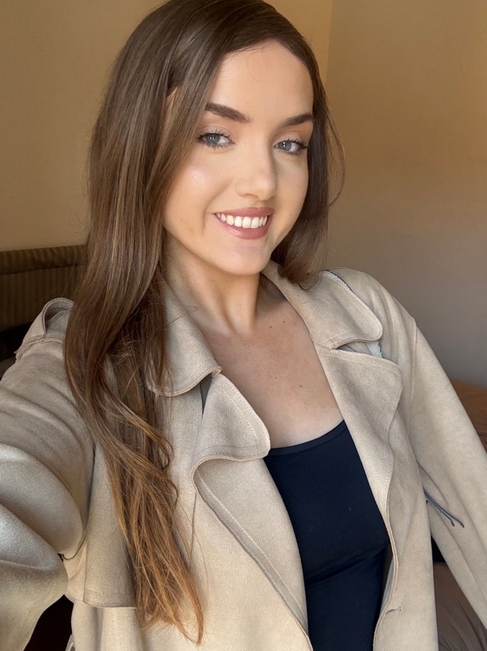 Sophie senior account manager at Social Buzzing